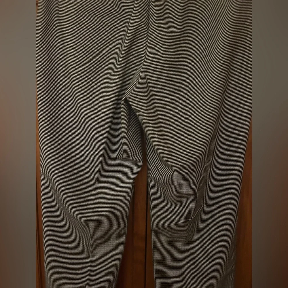 Ann Taylor Women's Preppy Classic Curvy Fit Black White & Houndstooth Pants